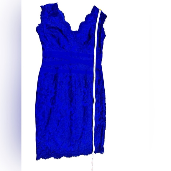 TADASHI SHOJI Dress Embroidered Sheath V Neck Lace Scallop Royal Blue Size 12 - Picture 15 of 16
